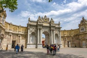 Dolmabahçe Palace Tour & Sunset Cruise