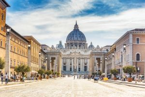 Rome Hop-On-Hop-Off Bus with Colosseum & Vatican Tours