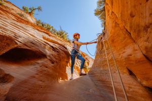 East Zion: Coral Sands Half-day Canyoneering Tour