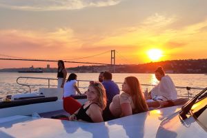 Bosphorus Sunset Yacht Cruise