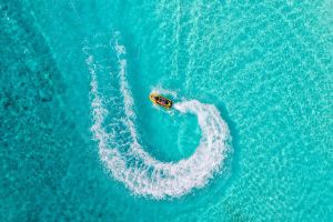 Doha Jet Ski Adventure: Speed, Splash, and Skyline Views