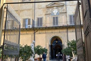 Renaissance Secrets with Elvis - Walking experience 