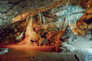 Discover Hidden Gems Private Cave and Castles Tour from Killarney