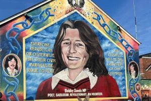 Belfast & Giants Causeway Luxury Mercedes Private Tour for 6 pax