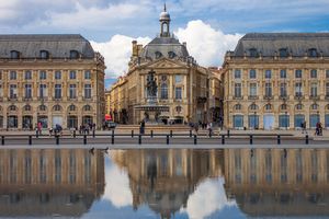 Bordeaux UNESCO Guided Walking Tour - Private