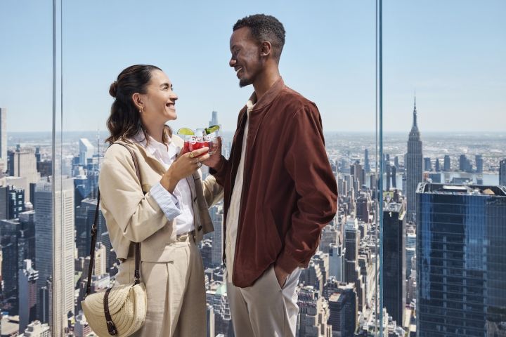 Official Edge - Premium Bundle with Seasonal Cocktail image