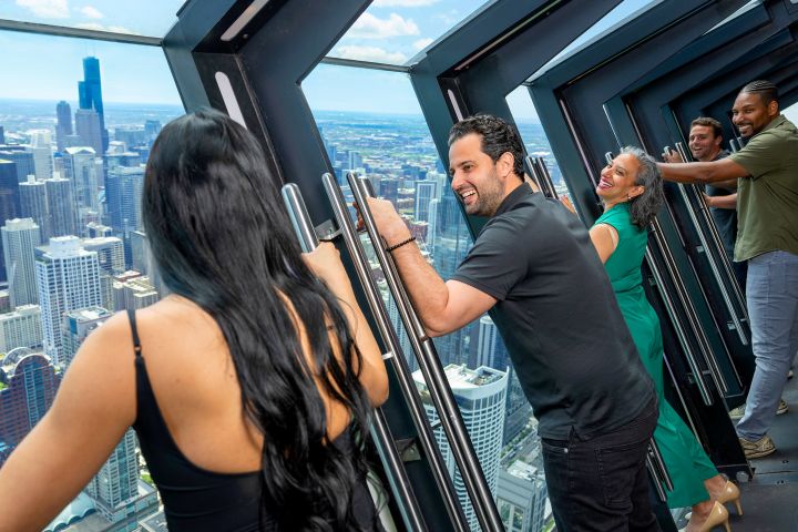 360 Chicago TILT & View image