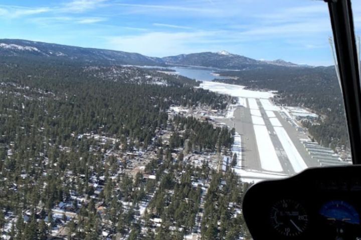 Tour Echo - 45 Minute Big Bear Helicopter Flight image