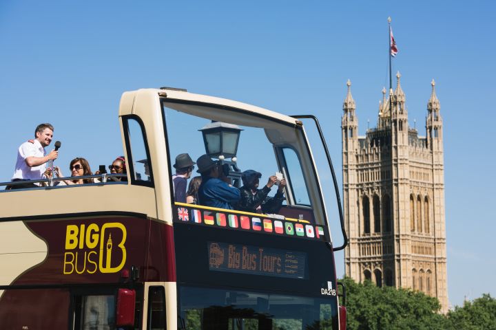 London Essential: 48hr Hop-On Hop-Off Sightseeing Bus Tour + Walking Tours & River Cruise image