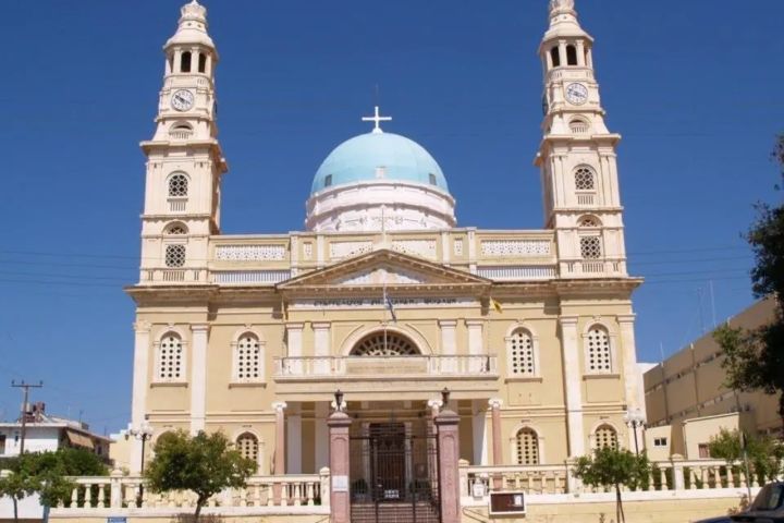 Halepa and Tabakaria Private Walking Tour image