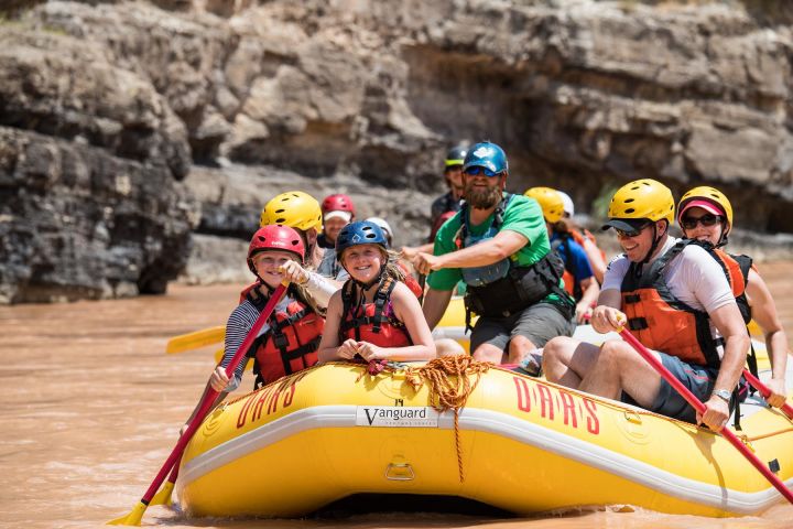 1-Day Split Mountain Canyon Rafting (Dinosaur Monument) image