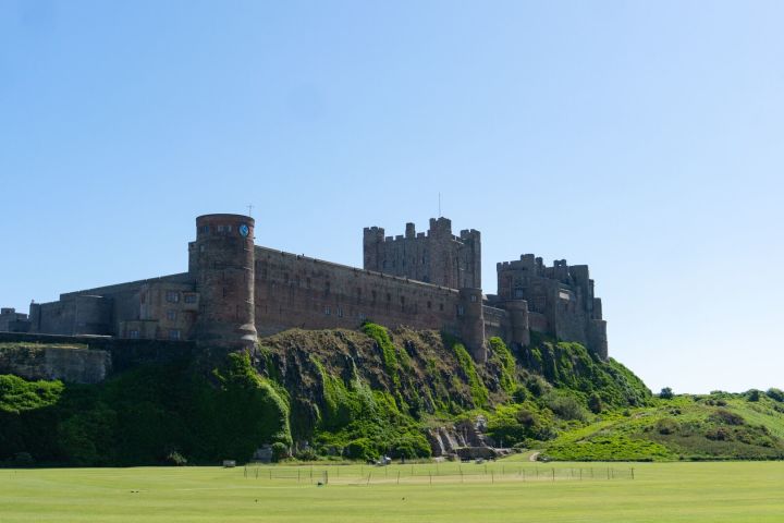 Castles & Broomsticks Day Tour image