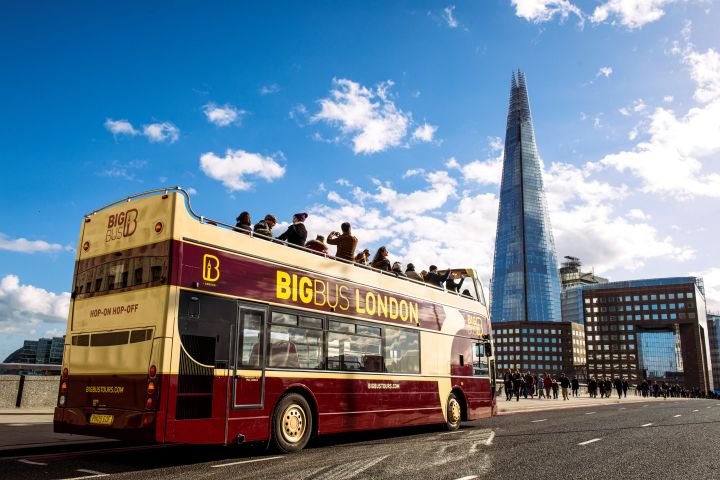 London Discover: 24hr Hop-On Hop-Off Sightseeing Bus Tour + River Cruise image