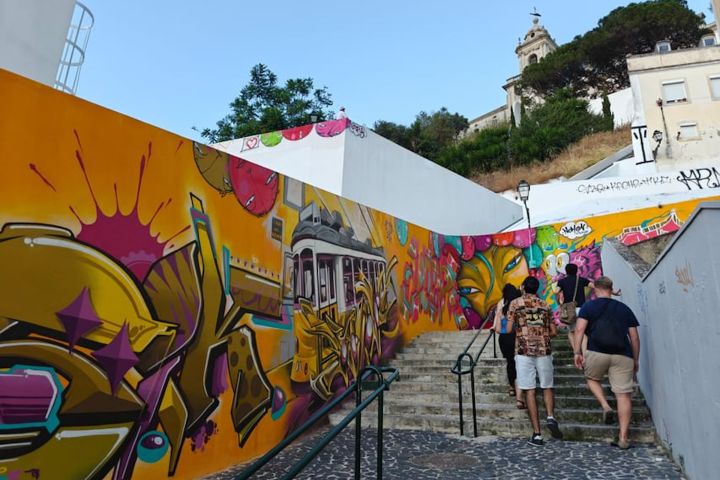 Multicultural Lisbon Secrets - Art​,​ Music & Flavour image