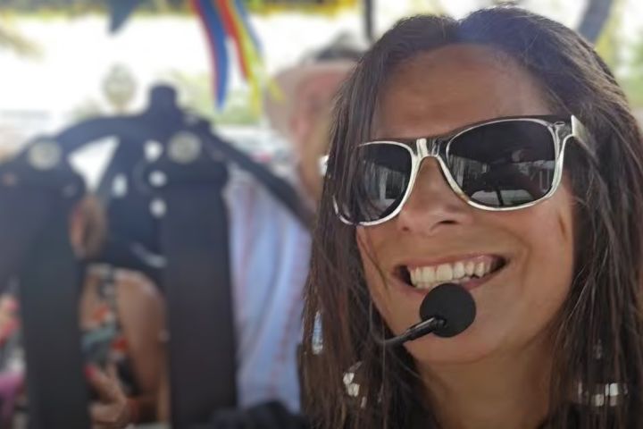 Karaoke Golf Cart City Tour – Tampa! image