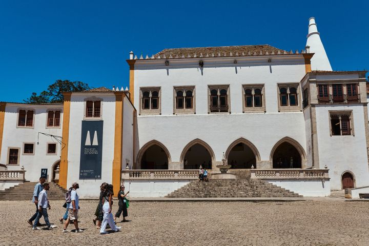 Sintra Day Trip with Exclusive Pre-Opening Pena Palace image