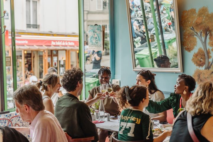 Montmartre Like a Local: Paris Food Tour image