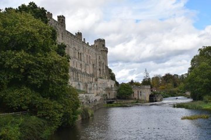 Oxford, Shakespeare Country & Warwick castle private Tour image