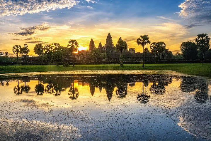 4-Day(Tour Angkor Temple Complex, Temple in the Jungle, Local people life Style) image