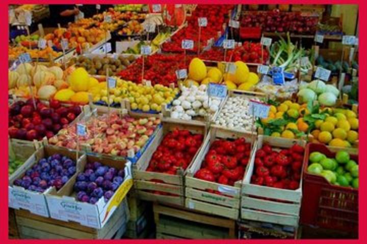 Local Market Tour and Dining experience at a local's home in Cinque Terre image