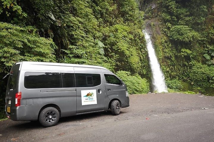 Private Transfer to Manuel Antonio or Jaco Beach From San Jose image