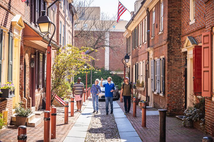 Explore Philadelphia: Founding Fathers Walking Tour image