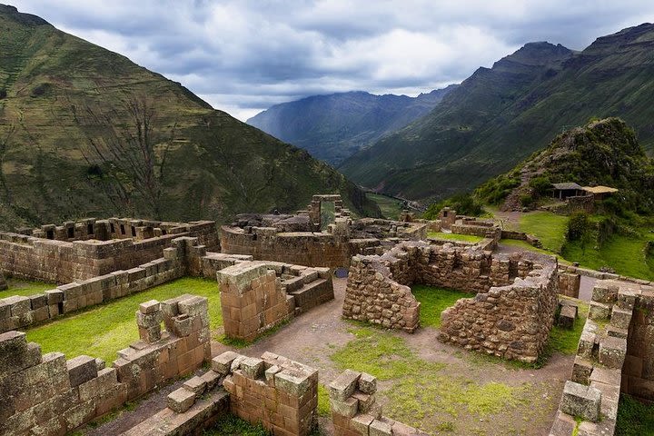 2-day excursion: Sacred Valley and Machupicchu by tourist train image