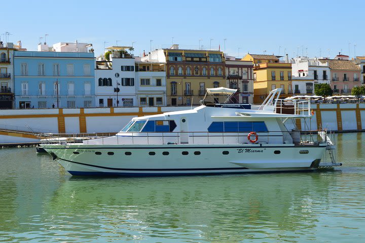 Cruise on an exclusive yacht through the Guadalquivir image