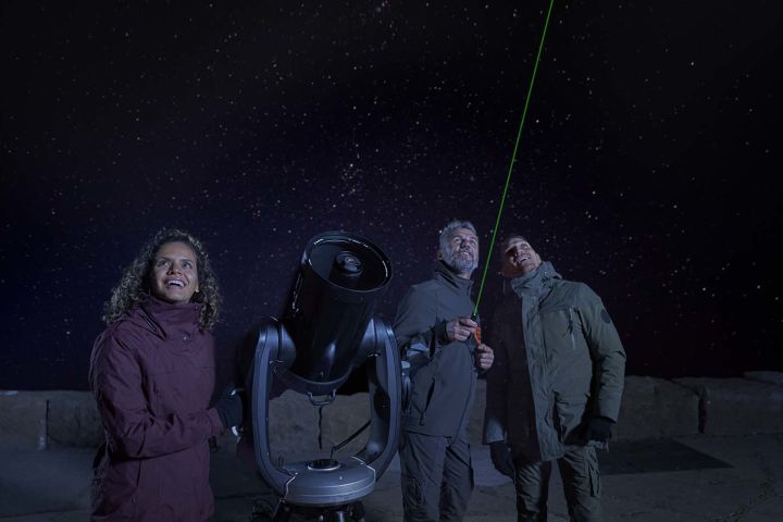 Astronomical observation on Teide image