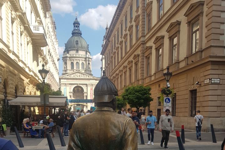 Budapest City Landmarks Walking Tour image