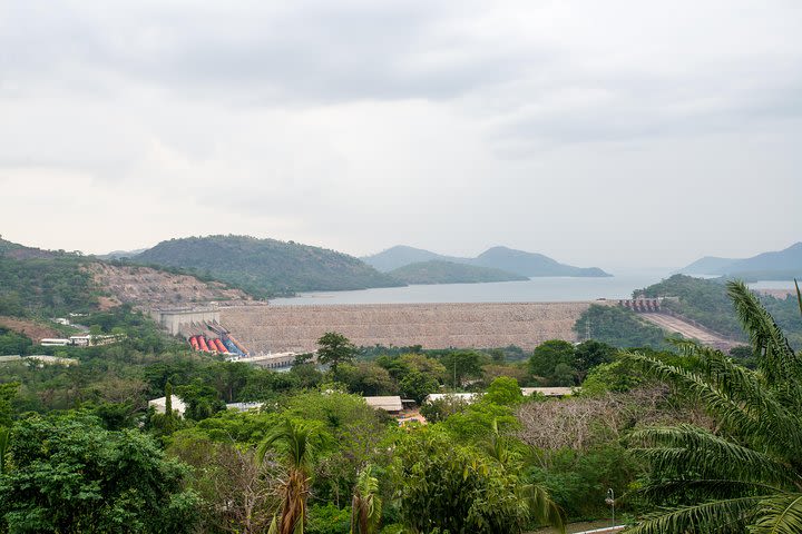 Akosombo & Beads Factory Tour image