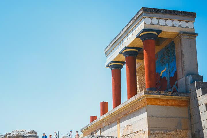 Knossos Palace & Archaeological Museum:E-Tickets with Audio Tours image