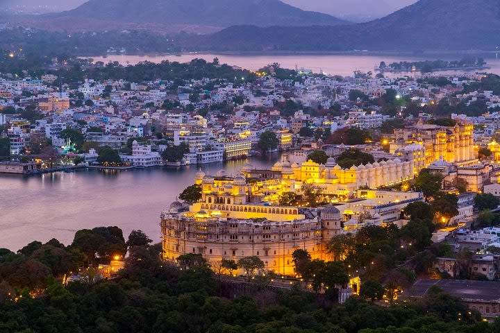 Udaipur Night Walk (2 Hours Guided Walking Tour) image