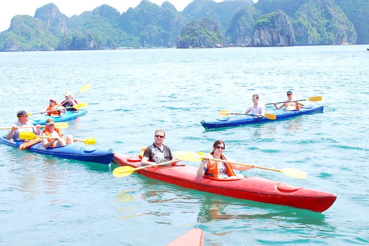 Cat Ba Lan Ha bay Halong Bay Full Day Kayaking image