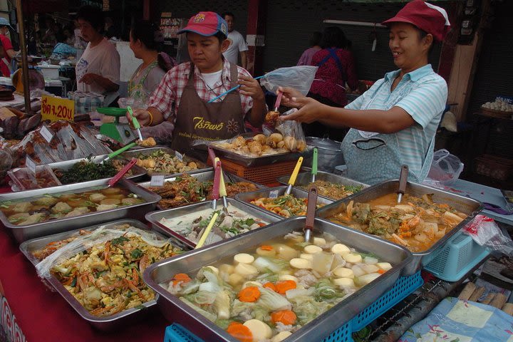 Half Day Or Tor Kor Market Group Tour image