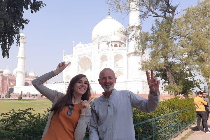 Private Taj Mahal Luxury Full-Day Tour From Delhi- VIP Services image