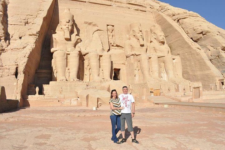 4 nights on 5 stars cruise luxor&Aswan tours&hot air balloon from Cairo by plane image