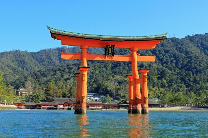 Hiroshima & Miyajima UNESCO Day Tour image