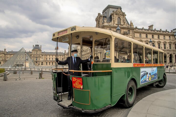 Tootbus Paris Vintage Guided Tour image