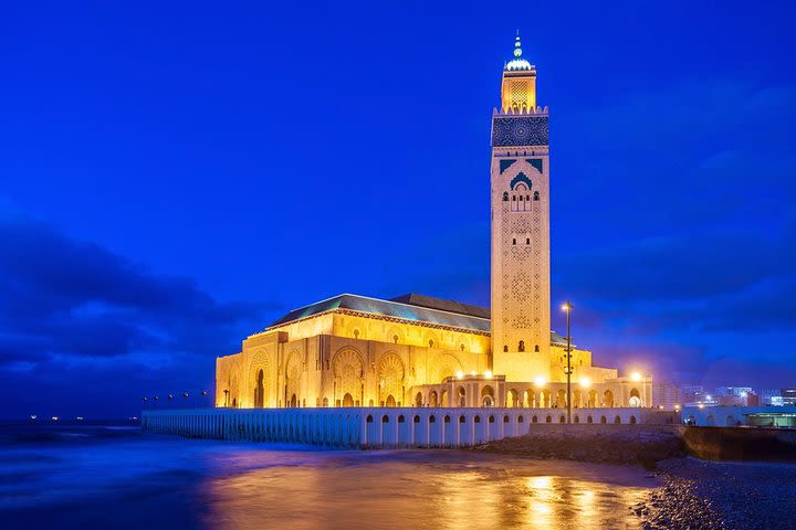 Casablanca City Center to the CMN Casablanca Airport Private Transfer image