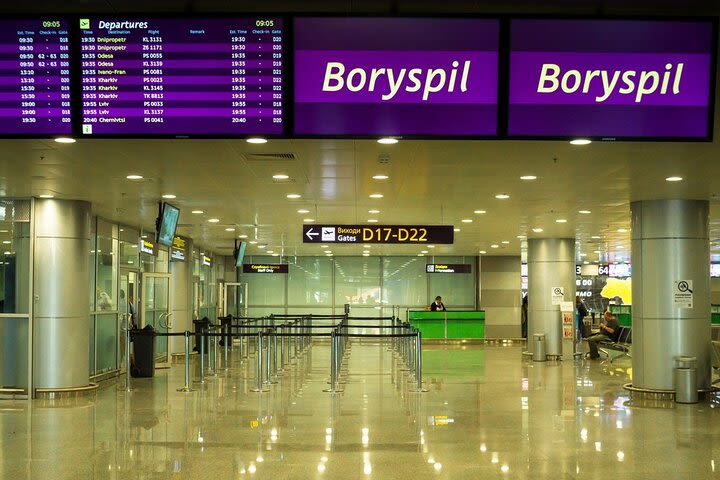 Private transfer Kyiv's HOTEL - AIRPORT Boryspil image