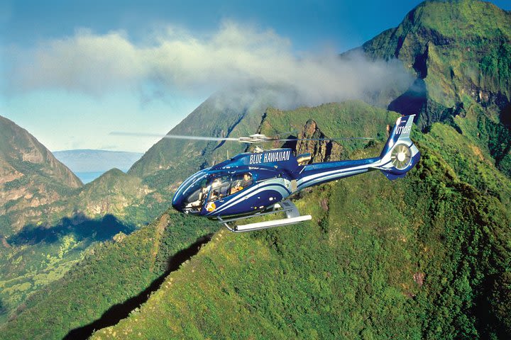 Waterfalls of Scenic West Maui and Molokai Helicopter Tour image