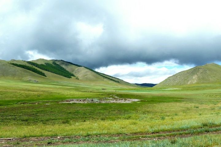 Mongolian Horse Trek image