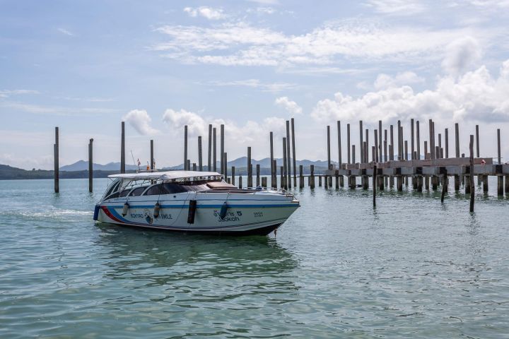 Koh Yao Noi to Koh Phi Phi Speedboat Transfer image