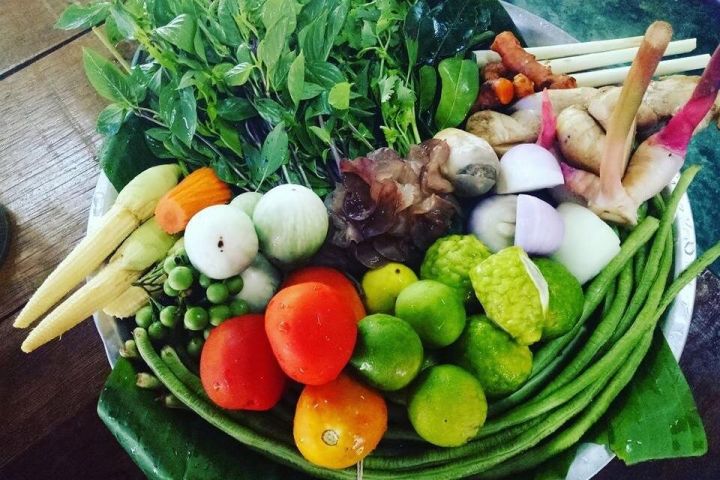 Vegetarian Organic Thai Cooking Class and Market Tour in Phuket image