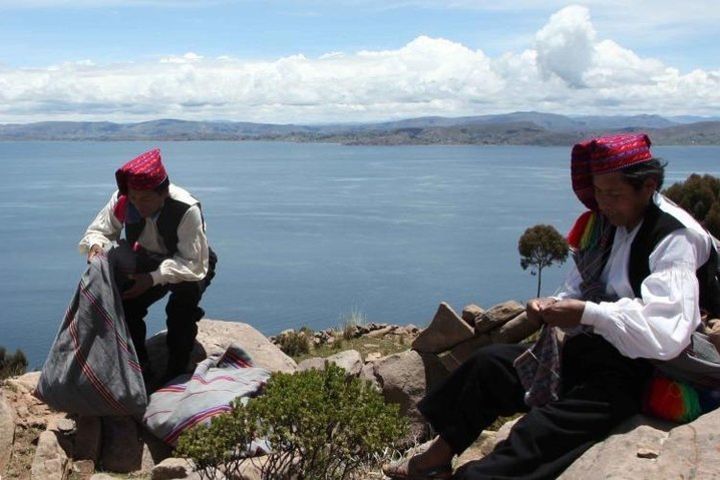 Tour Uros and Taquile in Speedboat (full day) image