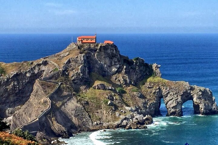 San Juan de Gaztelugatxe with Winery Visit and Lunch (From Bilbao) image