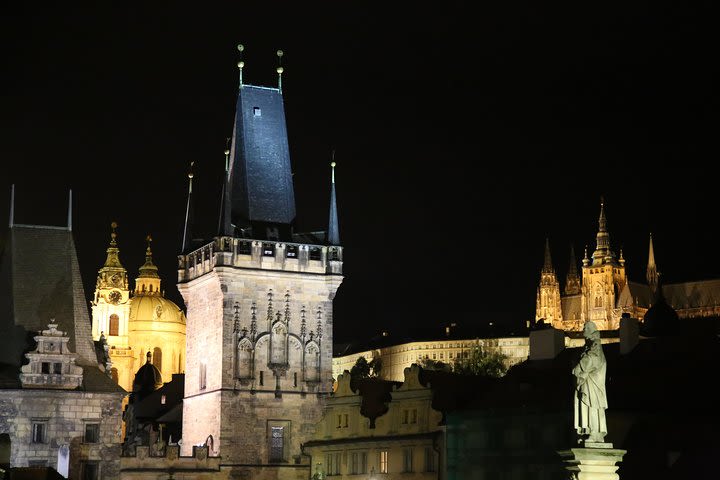 Prague private evening tour - taking gorgeous pictures from viewpoints image