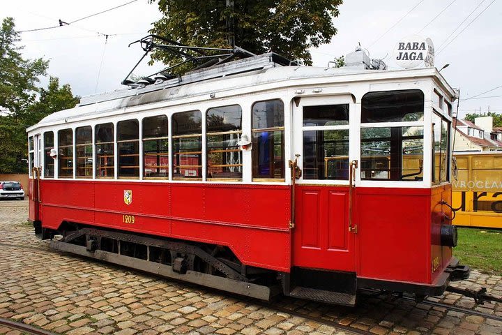 Breslau Rundfahrt mit Guide - historische Strassenbahn, 2 h Gruppe 1-15 Personen image