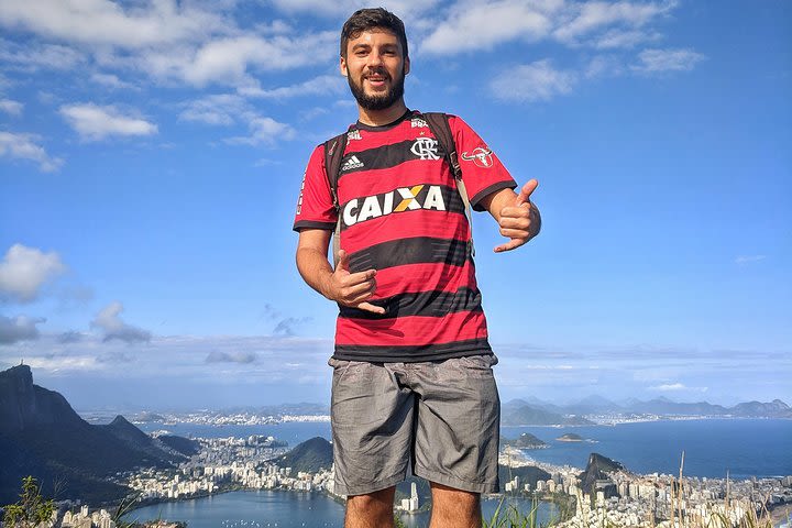 Two brothers (Dois Irmãos) Hike image